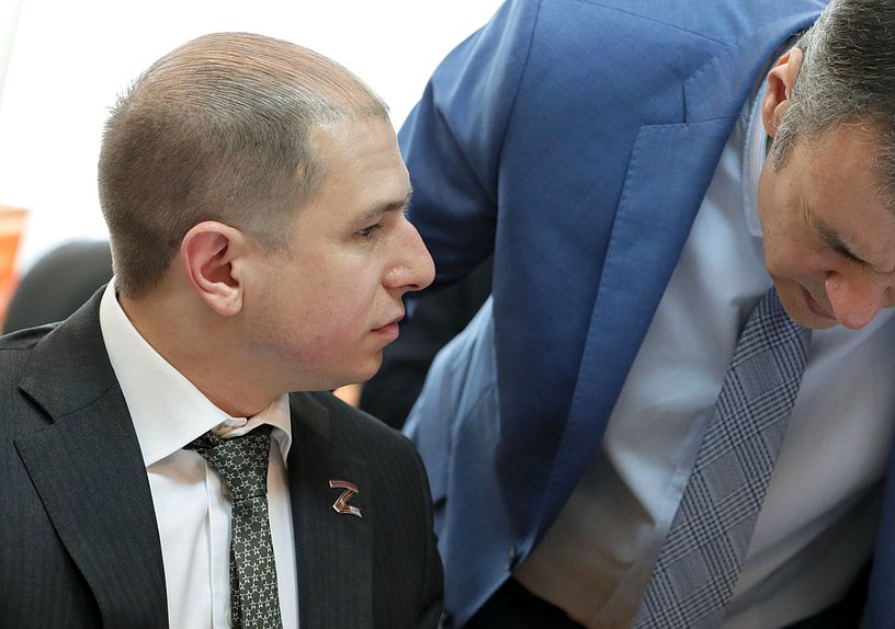 Первый заместитель Председателя Комитета по контролю Михаил Романов