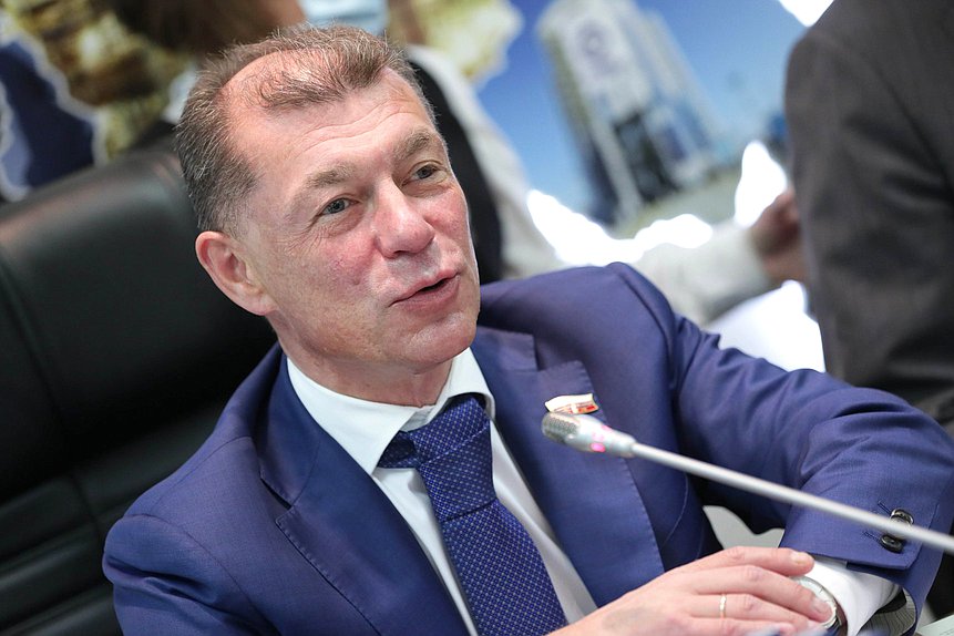 Председатель Комитета по экономической политике Максим Топилин