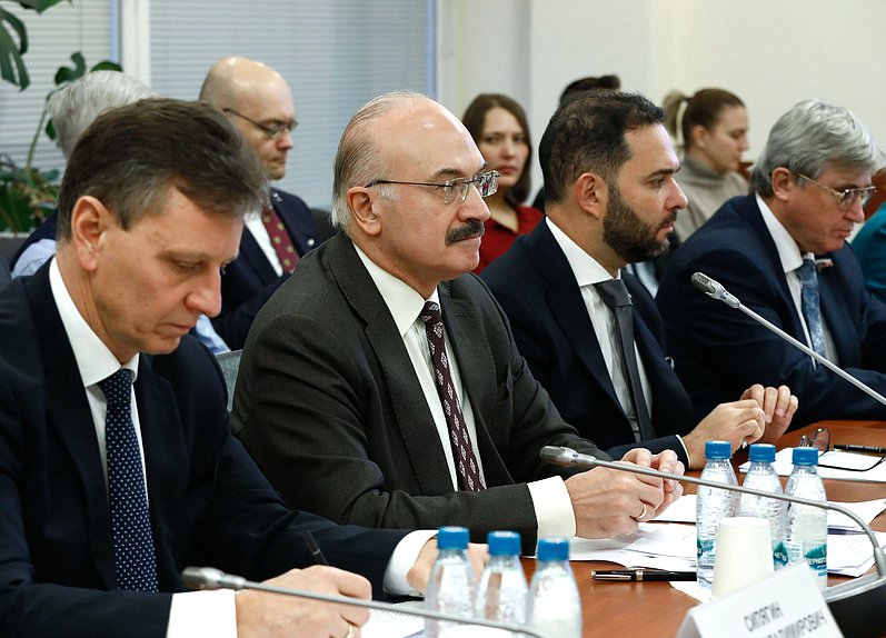 Председатель Комитета по науке и высшему образованию Сергей Кабышев