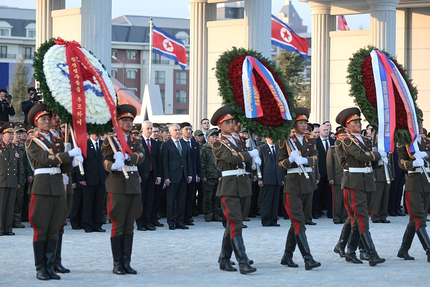 Церемония открытия Мемориального комплекса и Музея боевых подвигов героев зарубежной военной операции