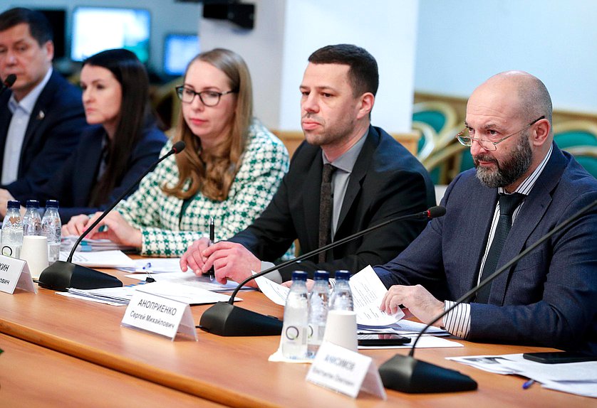 Заседание межфракционной рабочей группы Комитета по экологии, природным ресурсам и охране окружающей среды по сохранению и развитию реки Волги