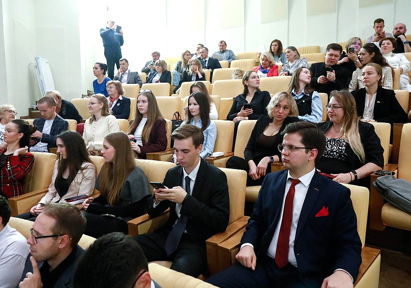 Круглый стол на тему «Игрушки как канал скрытой пропаганды: визуальные образы, маркировка, проверка, квоты»