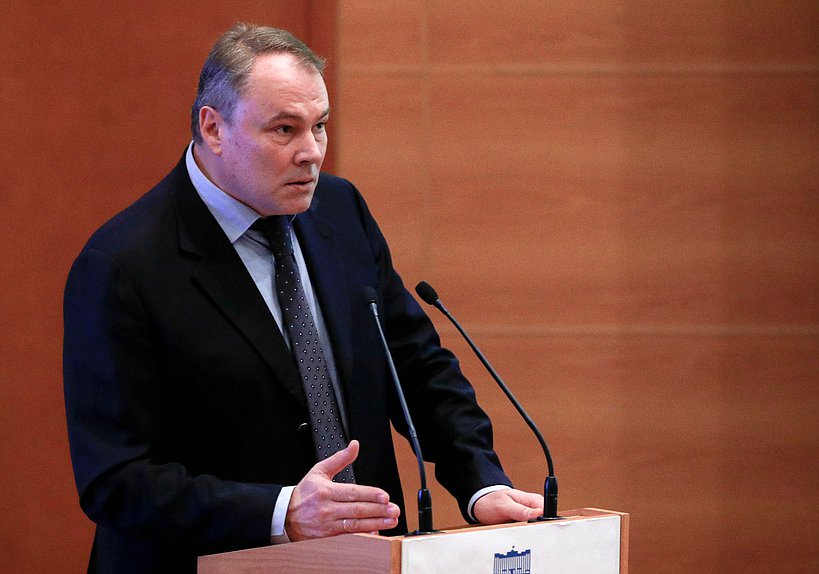 Заместитель Председателя Государственной Думы Петр Толстой
