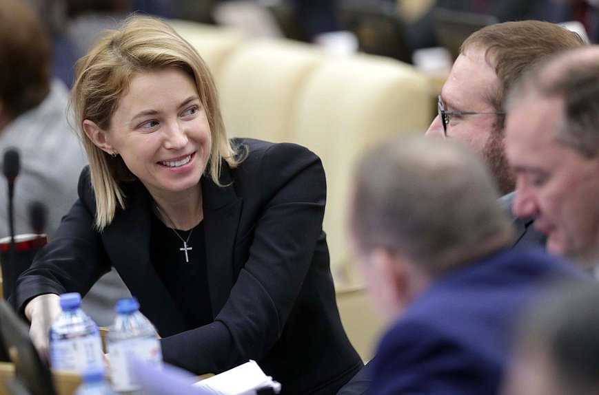 Заместитель Председателя Комитета по международным делам Наталья Поклонская