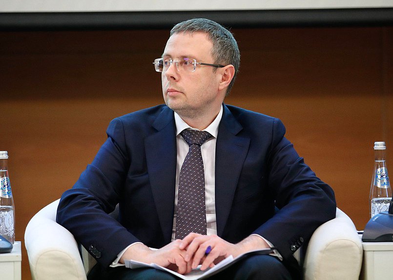 Парламентские слушания на тему: «О ходе реализации реформы в области обращения с отходами производства и потребления: от достижения целевых показателей до создания экономики замкнутого цикла»