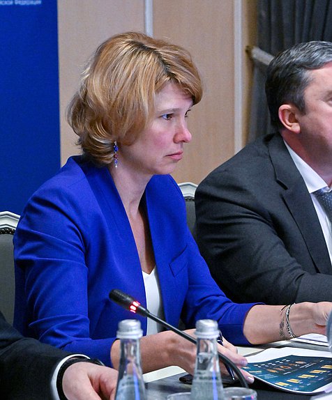 Министр сельского хозяйства РФ Оксана Лут