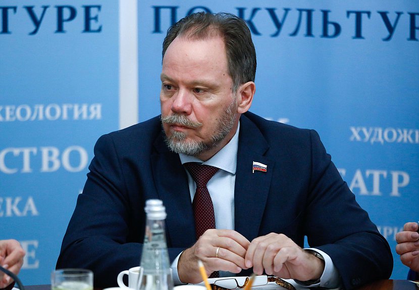Первый заместитель Председателя Комитета по культуре Александр Шолохов
