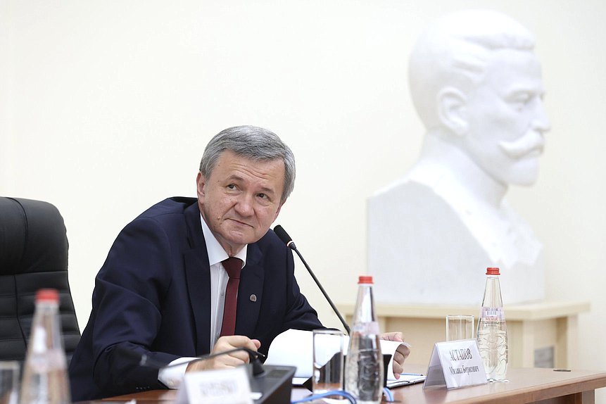 Ректор Кубанского государственного университета Михаил Астапов