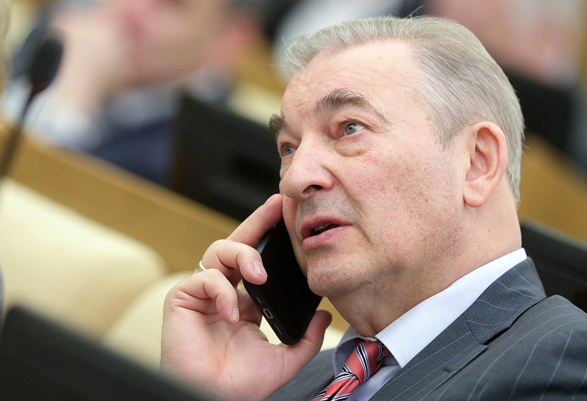 Член Комитета по физической культуре и спорту Владислав Третьяк