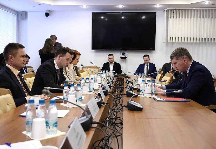 Заседание Комитета по малому и среднему предпринимательству с участием Министра экономического развития РФ Максима Решетникова