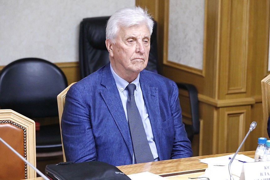 Заседание рабочей группы Комитета по охране здоровья по вопросам сохранения и сбережения репродуктивного здоровья