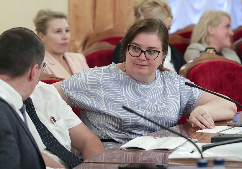 Круглый стол Комитета по региональной политике и местному самоуправлению на тему «Региональные и местные сообщества как фактор и субъект стратегического развития регионов и муниципалитетов»