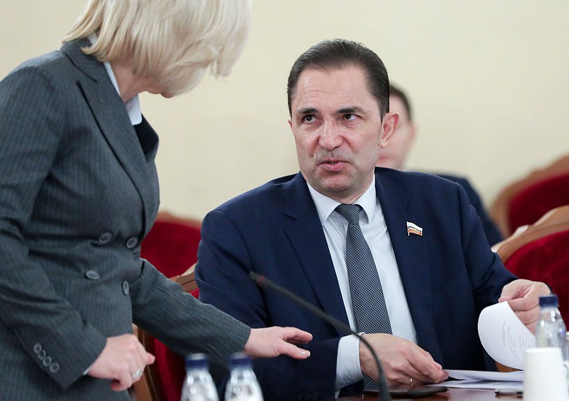 Сенатор РФ Андрей Хапочкин