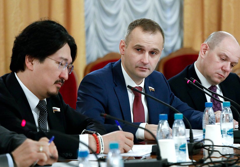 Председатель Комитета по охране здоровья Сергей Леонов