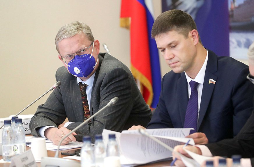Заместитель Председателя Комитета по экономической политике Михаил Делягин