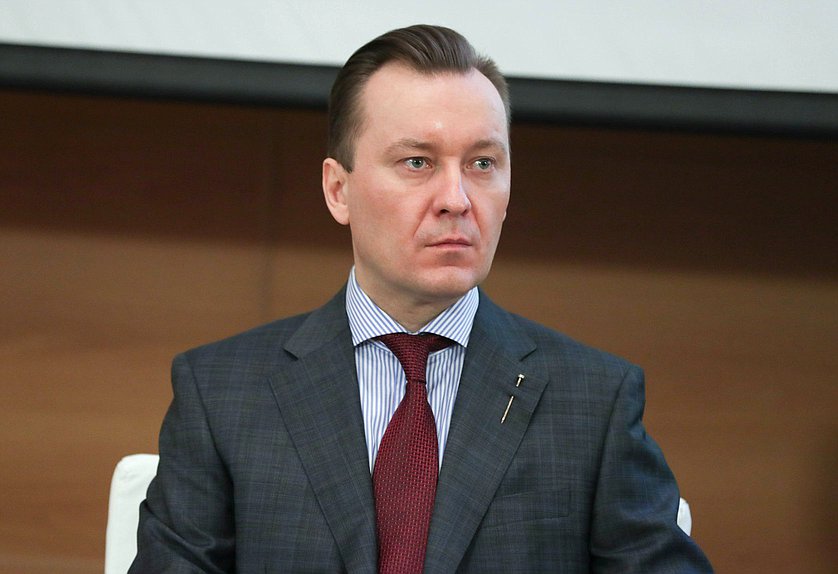 Заместитель руководителя Федеральной службы по надзору в сфере образования и науки Евгений Семченко