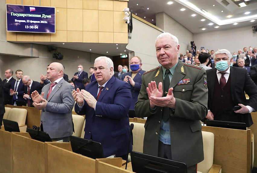 Член Комитета по обороне Виктор Соболев