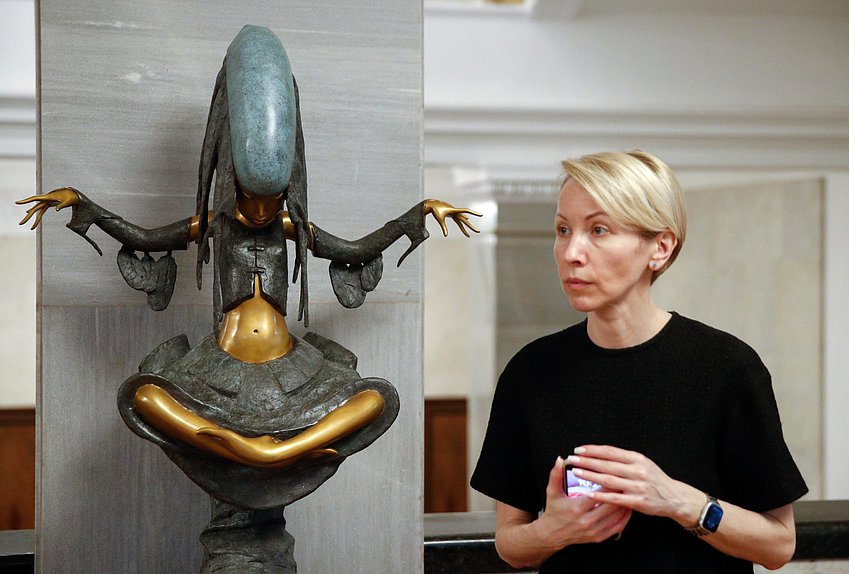 Открытие выставки, посвященной 25-летию творческой деятельности скульптора Андрея Осташова