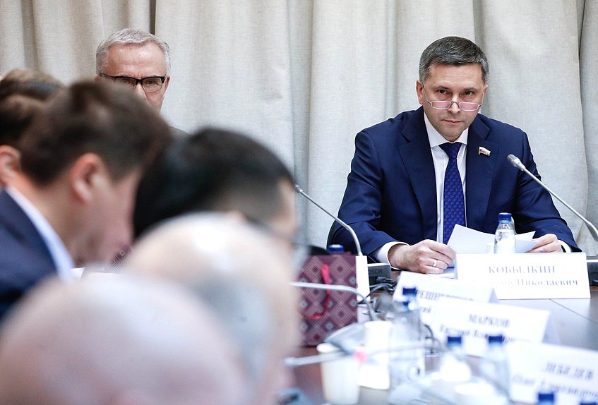 Председатель Комитета по экологии, природным ресурсам и охране окружающей среды Дмитрий Кобылкин