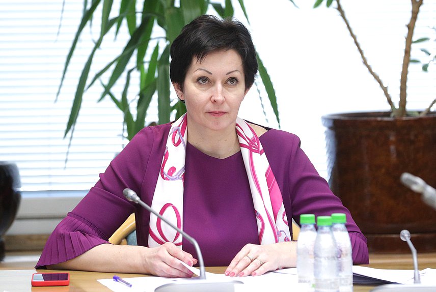 Заместитель Председателя Комитета по региональной политике и проблемам Севера и Дальнего Востока Оксана Бондарь