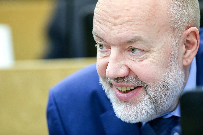 Председатель Комитета по государственному строительству и законодательству Павел Крашенинников