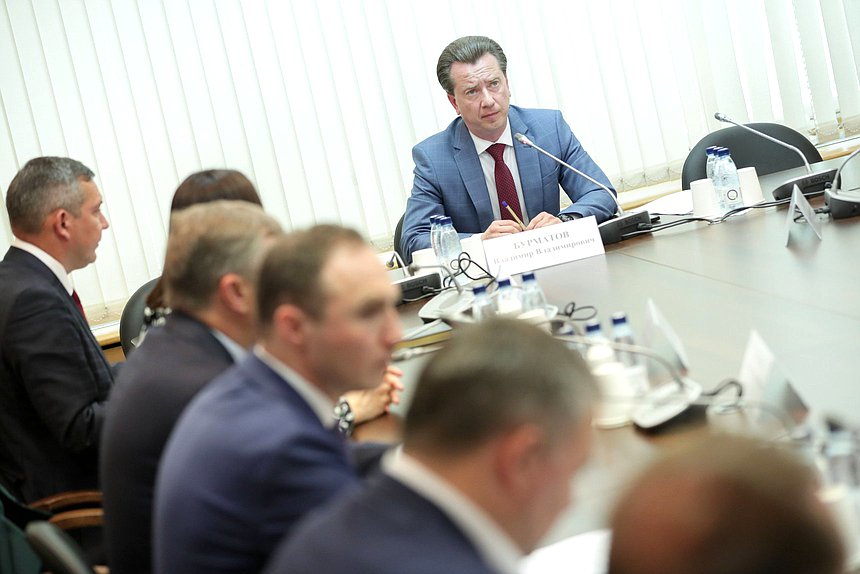 Первый заместитель Председателя Комитета по экологии, природным ресурсам и охране окружающей среды Владимир Бурматов