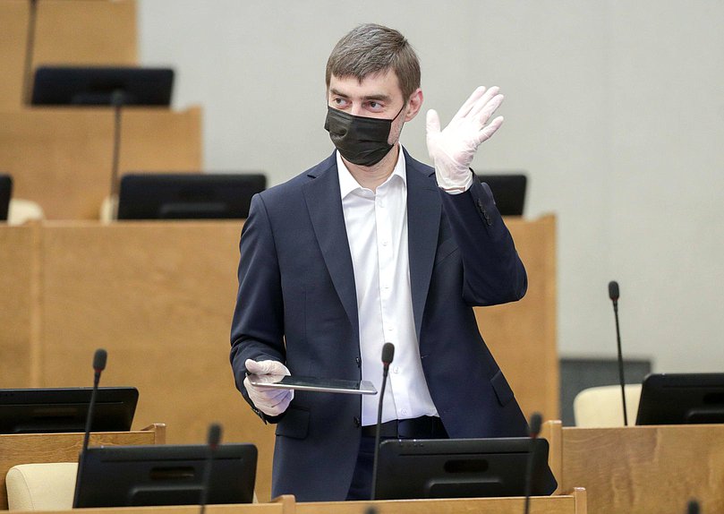 Член Комитета по международным делам Сергей Железняк
