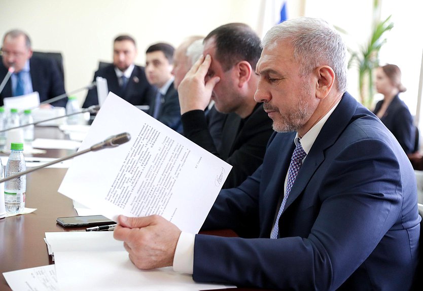Член Комитета по делам национальностей Алихан Харсиев