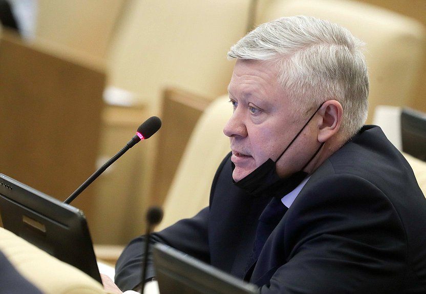 Председатель Комитета по безопасности и противодействию коррупции Василий Пискарев