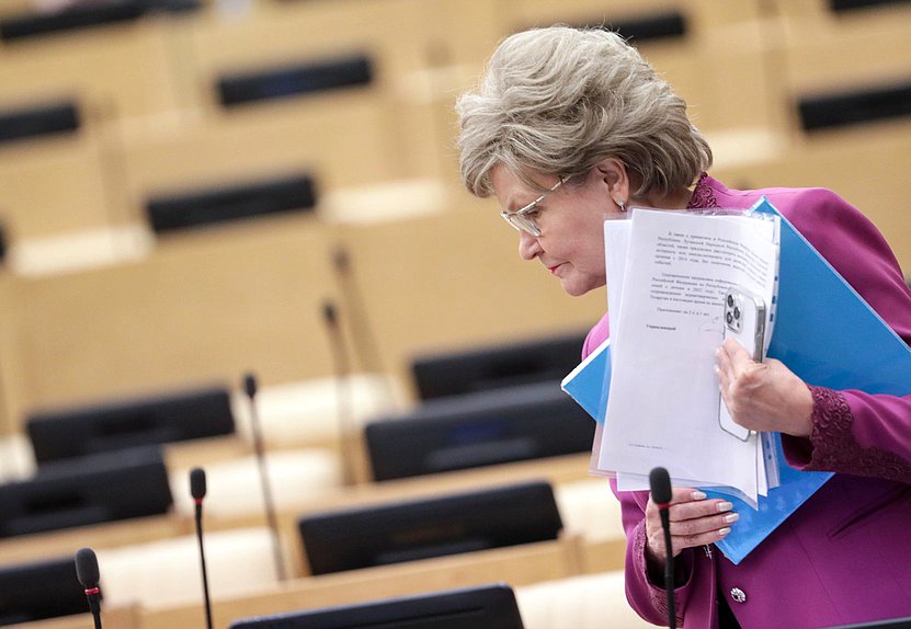 Член Комитета по вопросам семьи, женщин и детей Татьяна Ларионова