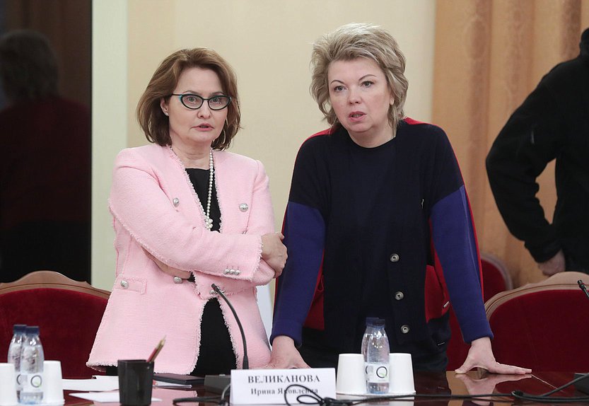 Директор Музея современной истории России Ирина Великанова и Председатель Комитета по культуре Елена Ямпольская