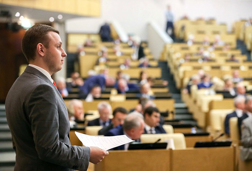 Член Комитета по физической культуре, спорту, туризму и делам молодежи Василий Власов