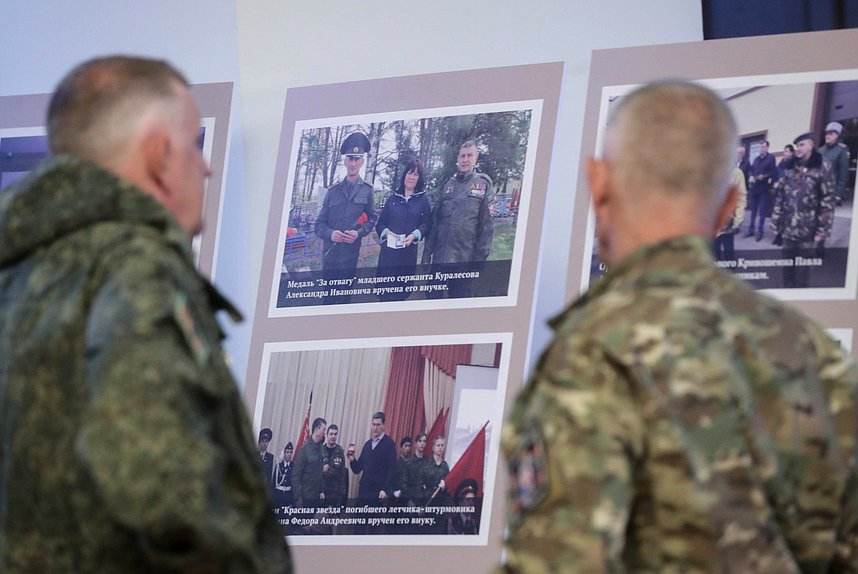 Открытие выставки, посвященной 15-летнему юбилею сотрудничества поисковиков России и Белоруссии