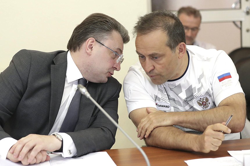 Председатель Комитета по физической культуре и спорту Дмитрий Свищев