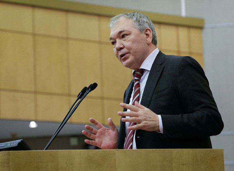 Председатель Комитета по делам СНГ, евразийской интеграции и связям с соотечественниками Леонид Калашников