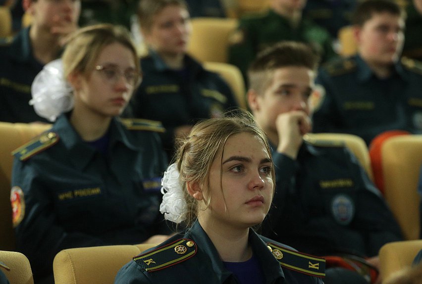 Круглый стол на тему: «Здоровый образ жизни — основа благополучия российской нации»