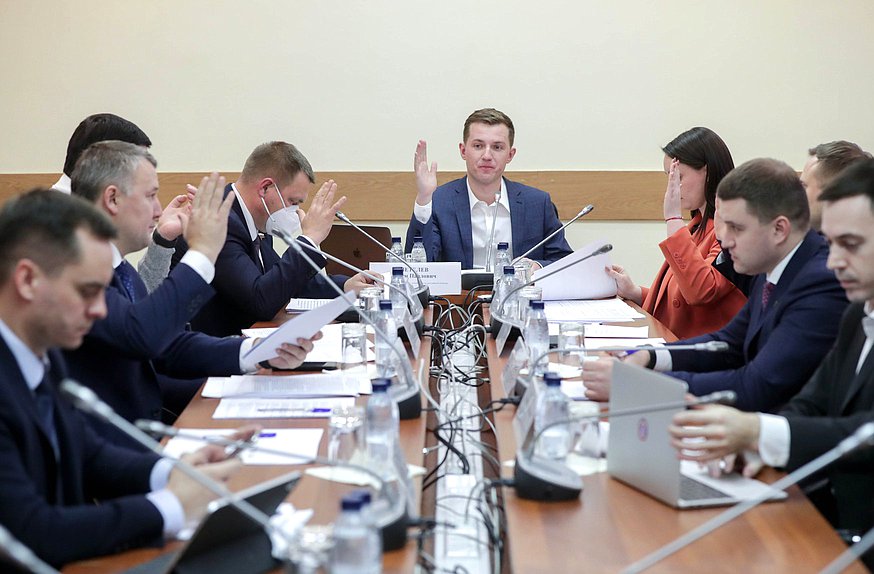 Заседание Комитета по молодежной политике