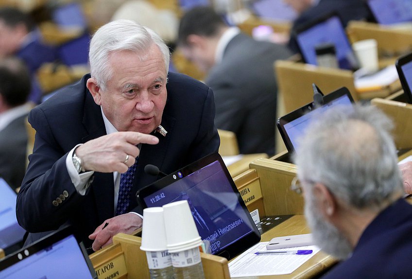 Член Комитета по контролю Леонид Ивлев