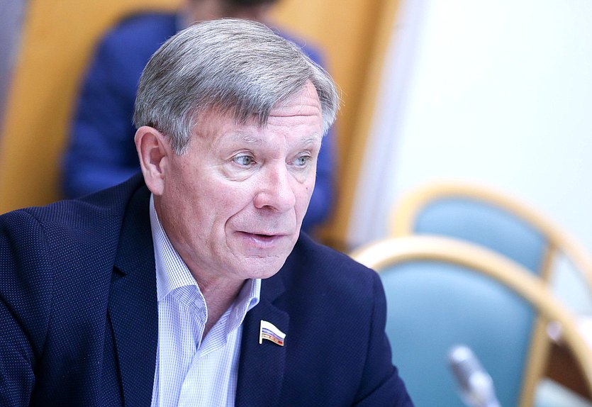 Член Комитета по региональной политике и проблемам Севера и Дальнего Востока Андрей Кузьмин