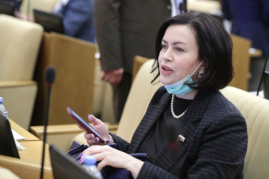 Член Комитета по промышленности и торговле Мария Василькова