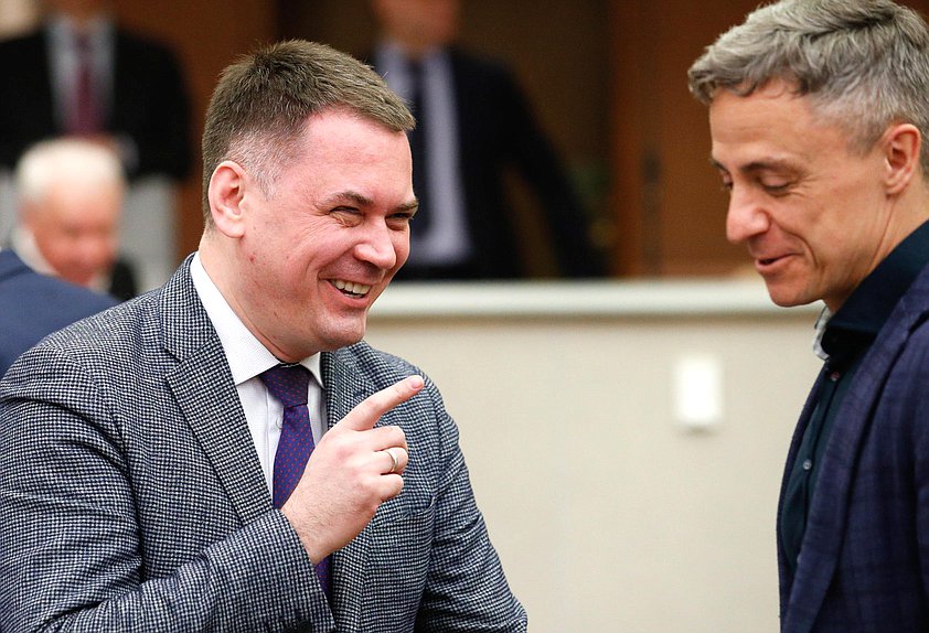 Заместитель Председателя Комитета по вопросам собственности, земельным и имущественным отношениям Алексей Корниенко