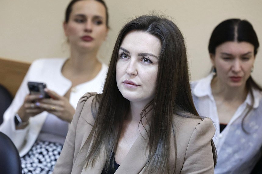 Член Комитета по просвещению Анна Скрозникова