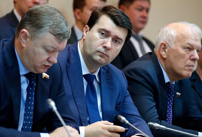 Заместитель Председателя Комитета по экологии, природным ресурсам и охране окружающей среды Олег Лебедев