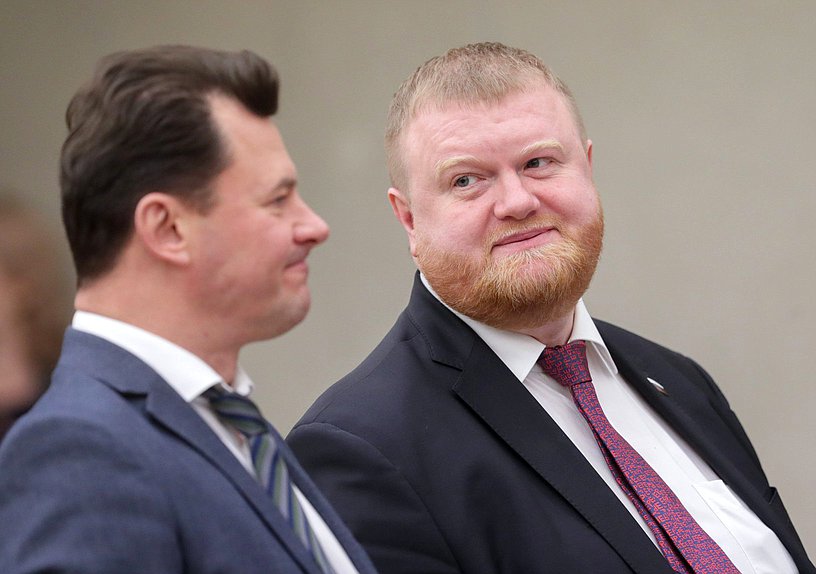 Заместитель Председателя Комитета по региональной политике и местному самоуправлению Роман Любарский