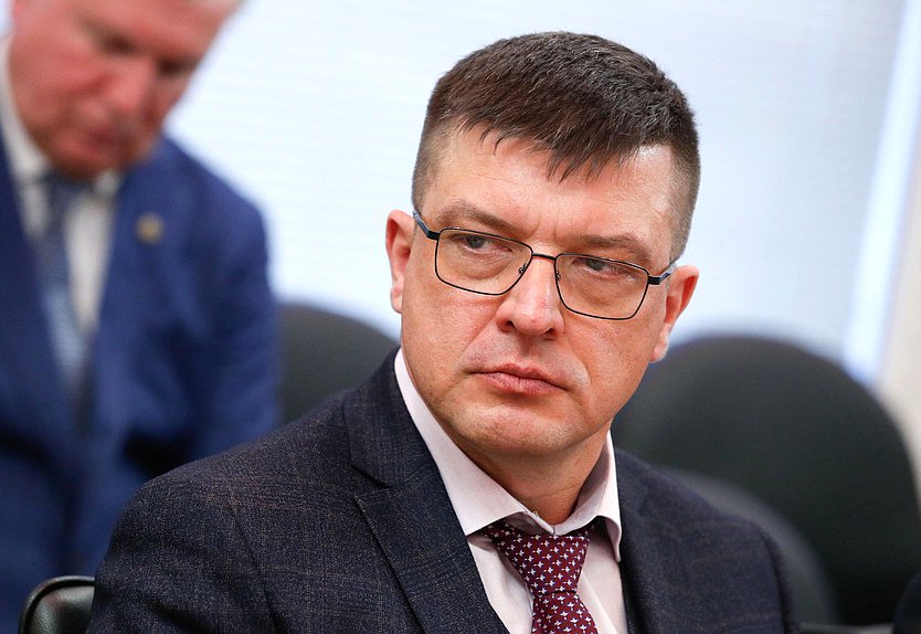 Круглый стол Комитета по энергетике на тему «Формирование топливно-энергетических балансов России и регионов: проблемы и пути решения»