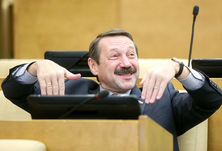 Член Комитета по энергетике Геннадий Скляр