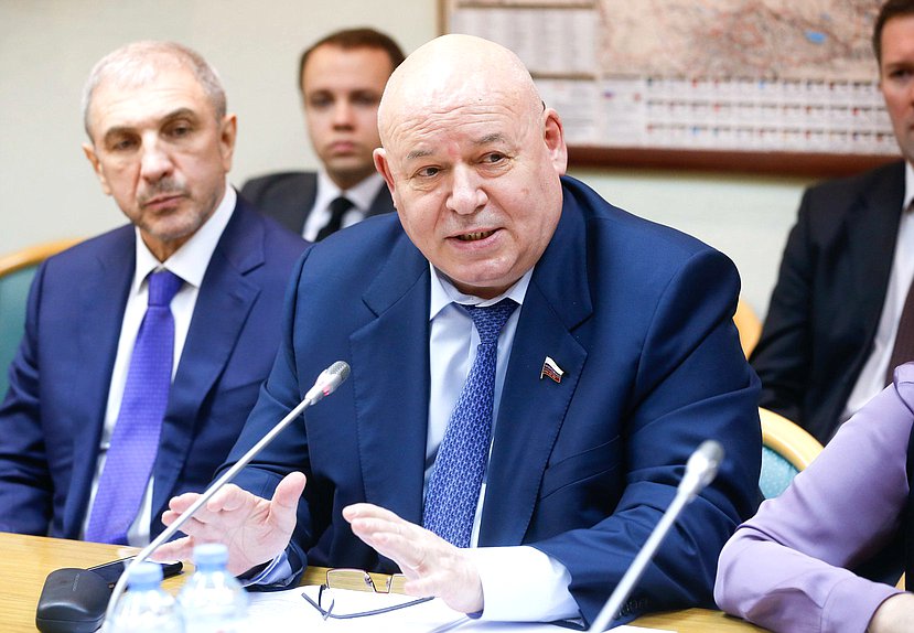 Член Комитета по региональной политике и проблемам Севера и Дальнего Востока Анатолий Тихомиров