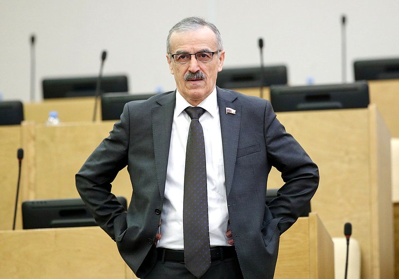 Заместитель Председателя Комитета по просвещению Нурбаганд Нурбагандов