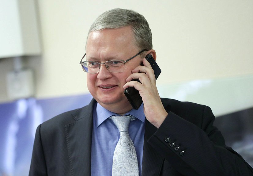 Заместитель Председателя Комитета по экономической политике Михаил Делягин