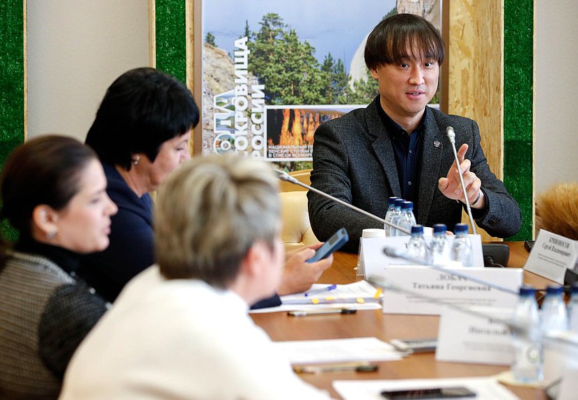 Председатель Комитета по туризму и развитию туристической инфраструктуры Сангаджи Тарбаев